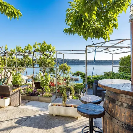 Appartamento In Rab Near Sandy Rab Town