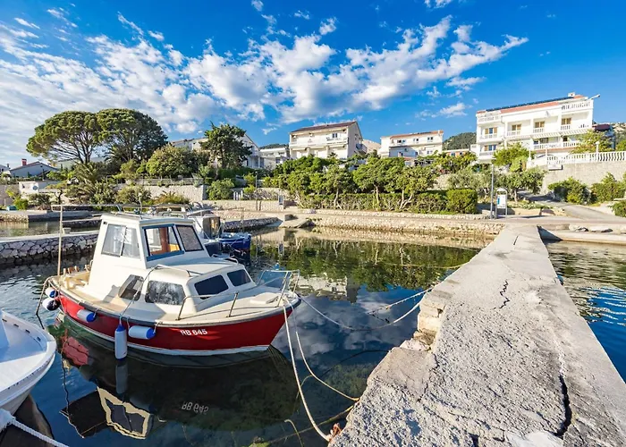 In Rab Near Sandy Ραμπ