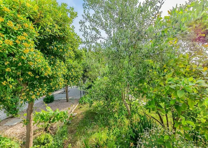 In Rab Near Sandy Διαμέρισμα Ραμπ