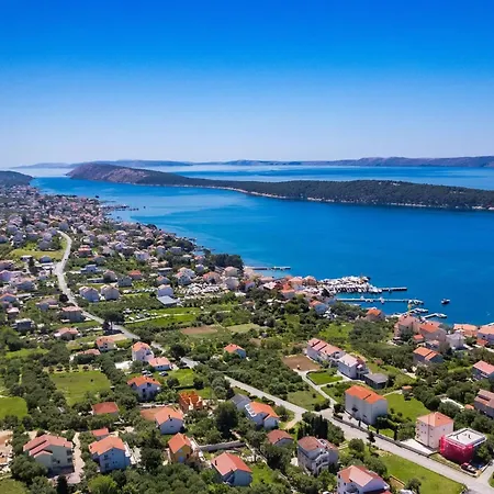 In Rab Near Sandy Апартаменты *