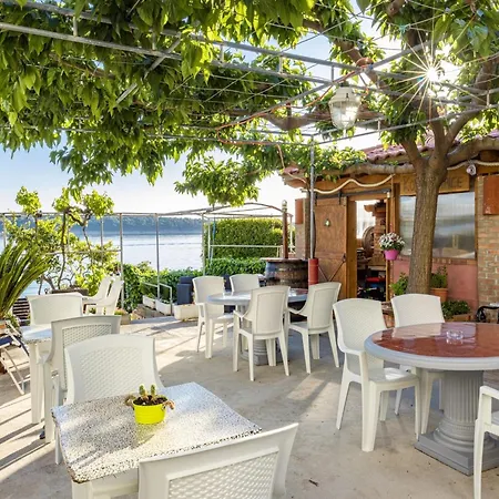 Апартаменты In Rab Near Sandy