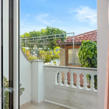 Apartment In Rab Near Sandy