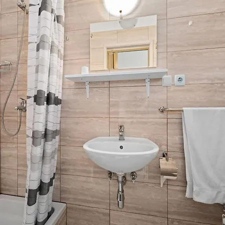 Apartment Beautiful Near Sandy Beaches Rab Town