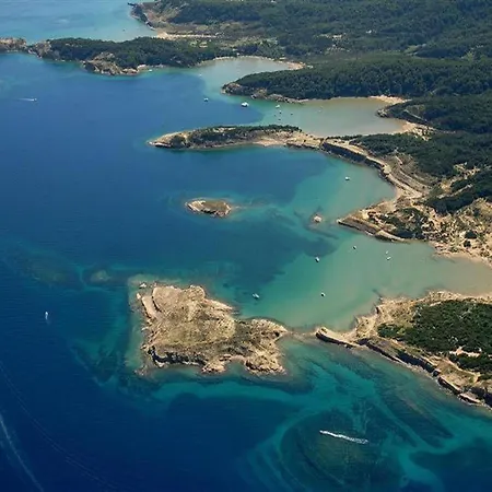 Апартаменты In Rab Near Sandy