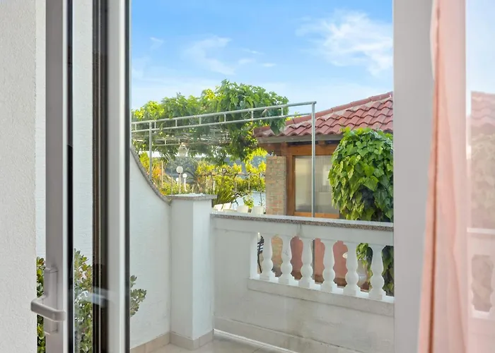 Apartment In Rab Near Sandy